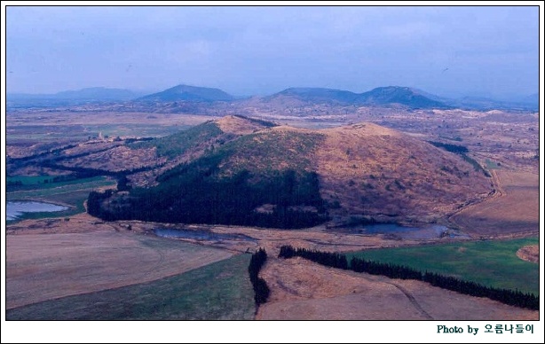 geochin01.jpg